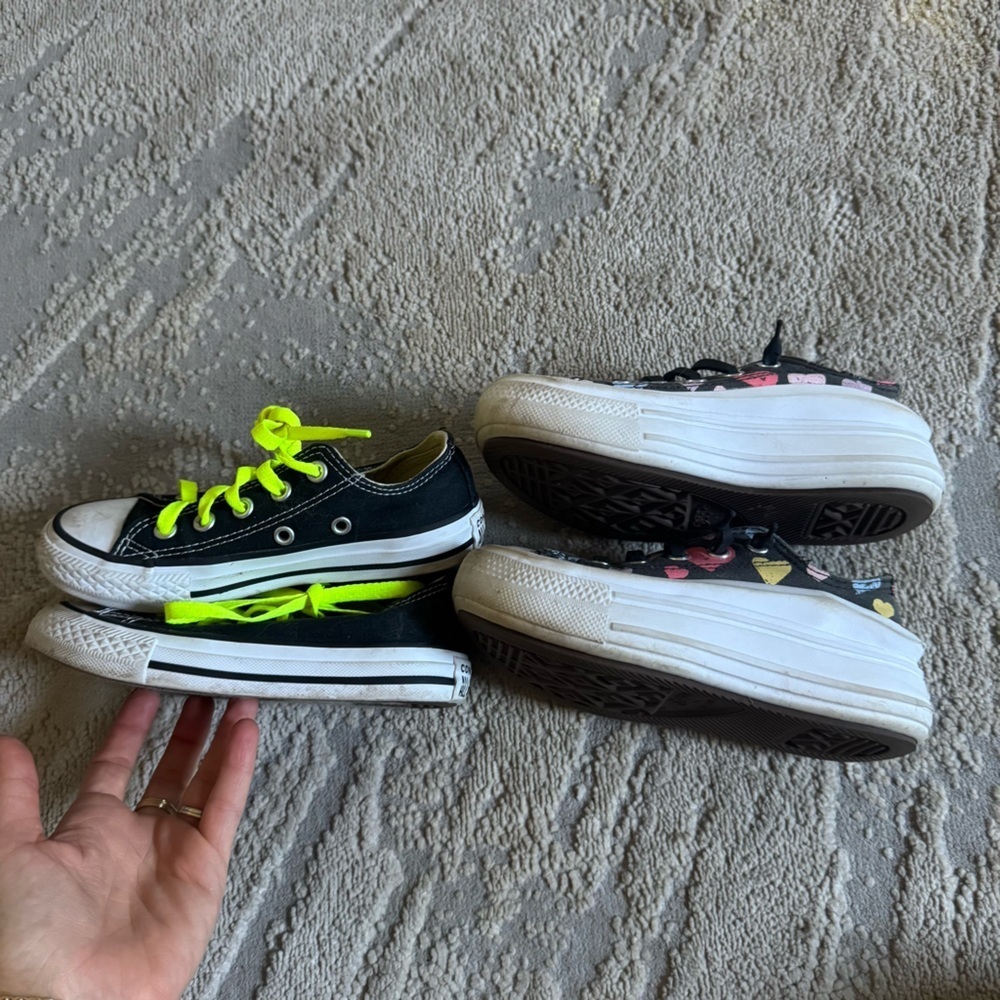 Converse Chuck Taylor Always On Hearts platform sneaker and black sneakers 11 - Picture 9 of 11